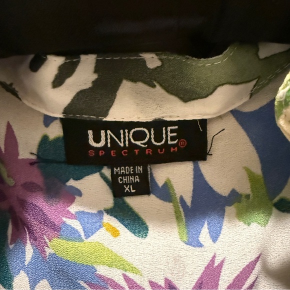 Unique Spectrum Multicolor Floral Ruffle Top - Picture 3 of 10